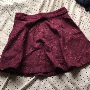 maroon skirt from forever21 size small